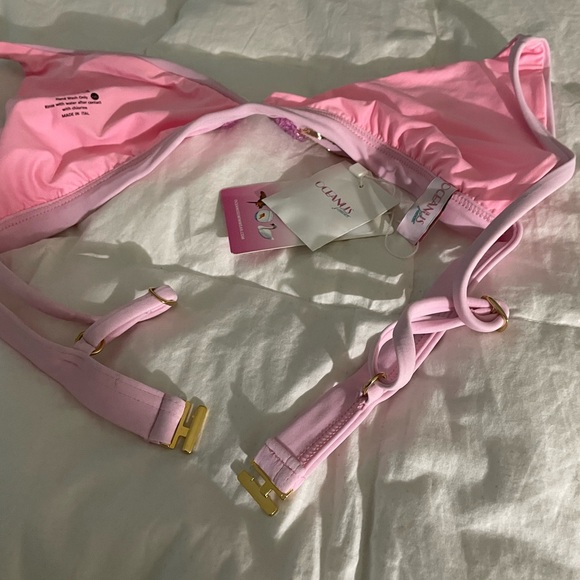 OCEANUS URSULA Pink Bikini Set with Gold Details - Picture 3 of 8